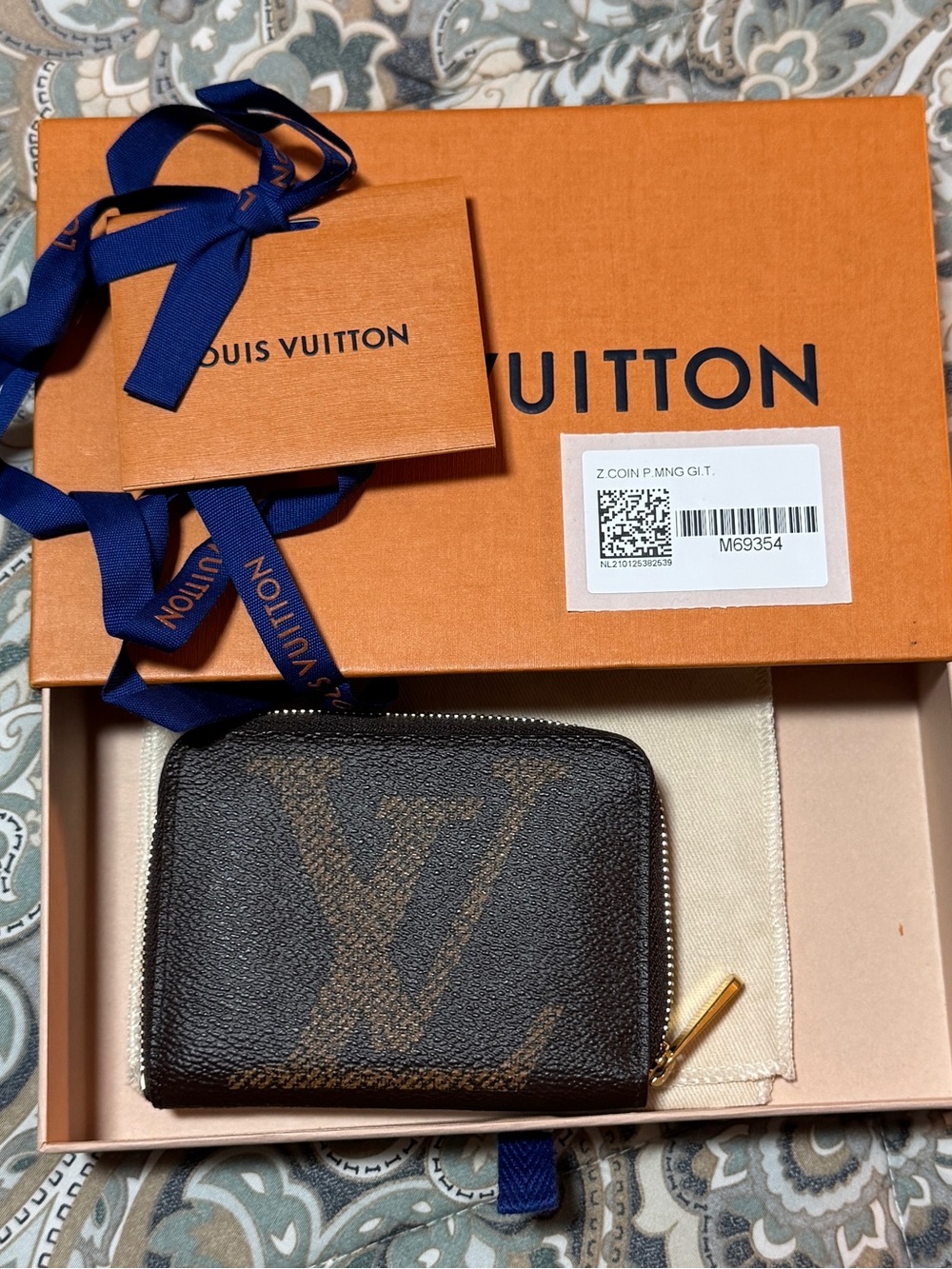 Louis Vuitton Large Monogram Zippy Coin Purse Wallet